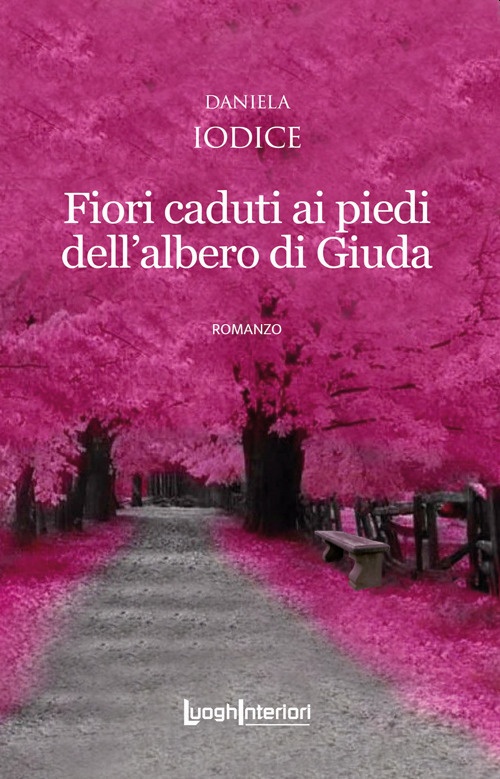 Fiori Caduti ai Piedi dell'Albero di Giuda