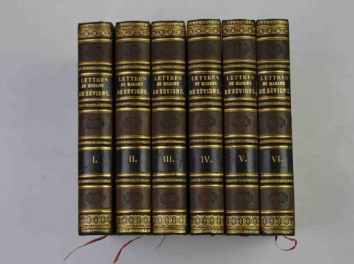 Lettres. avec les notes de tous les commentateurs.