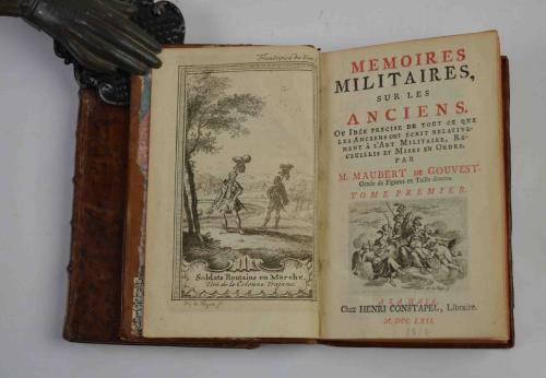 Mémoires militaires sur les anciens.