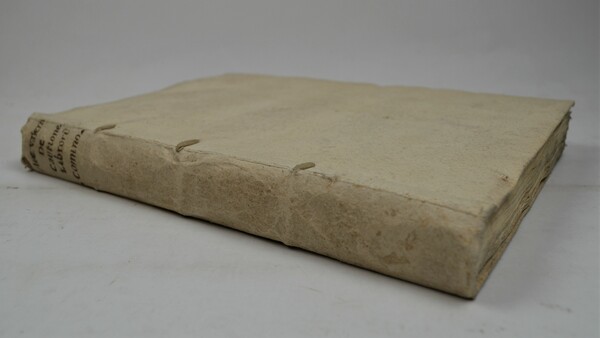 Opusculum numquam antehac editum. De Cautione Adhibenda in edendis libris. …