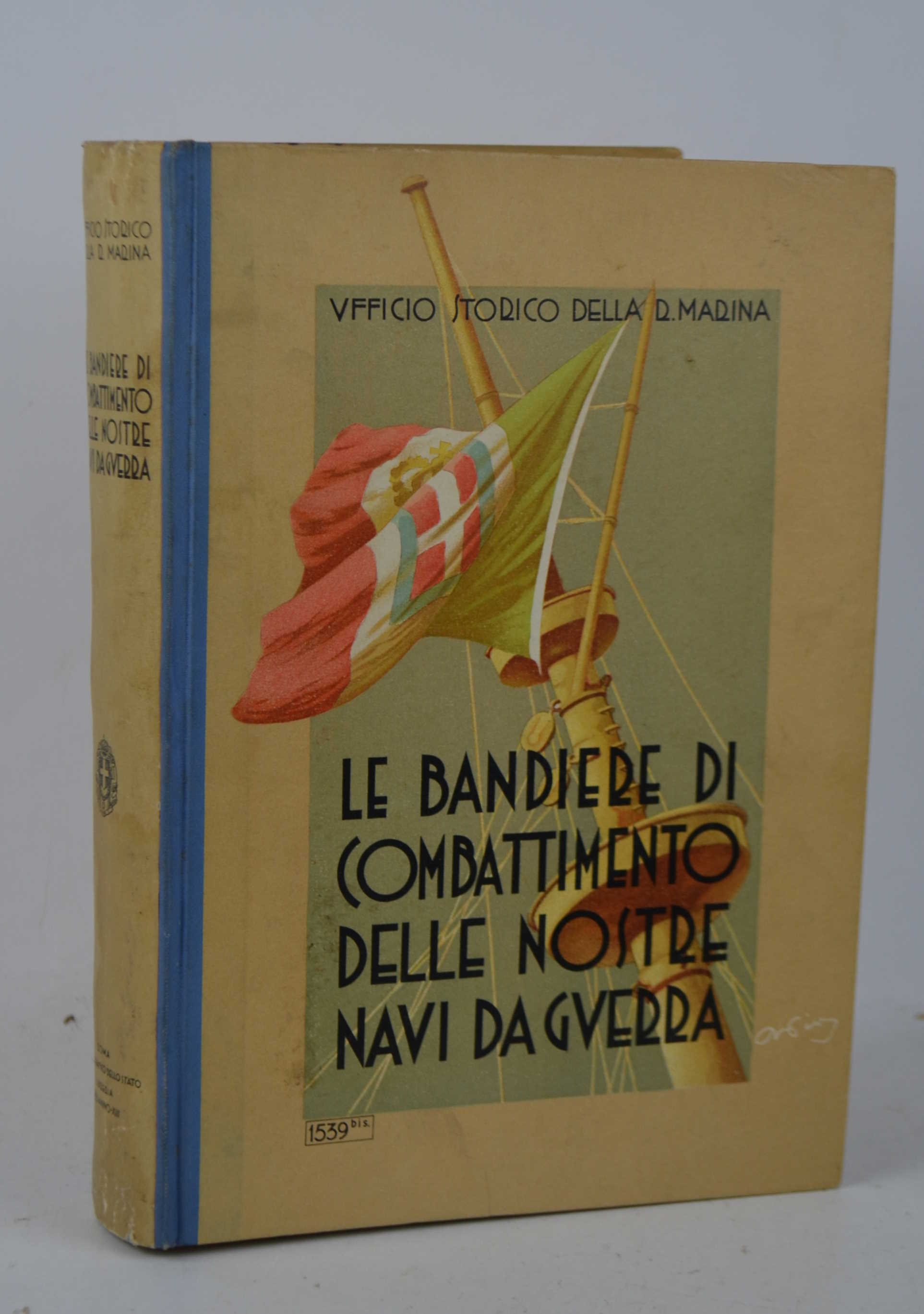 Le bandiere di combattimento delle nostre navi da guerra.