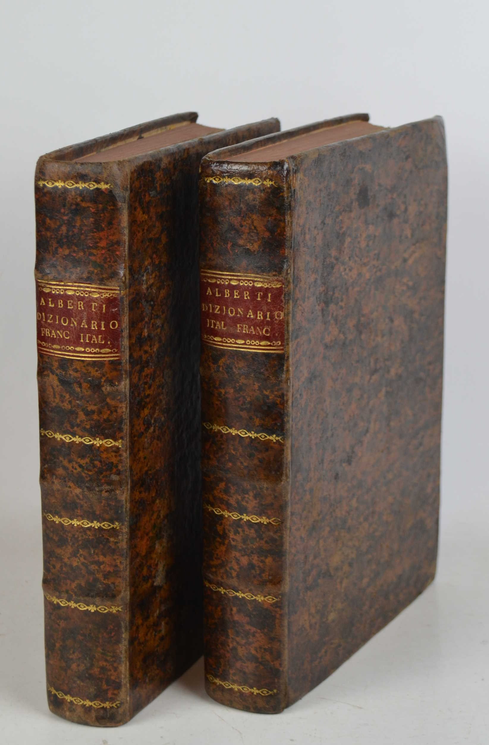 Nuovo Dizionario Italiano-Francese composto sopra le più accurate edizioni... Prima …