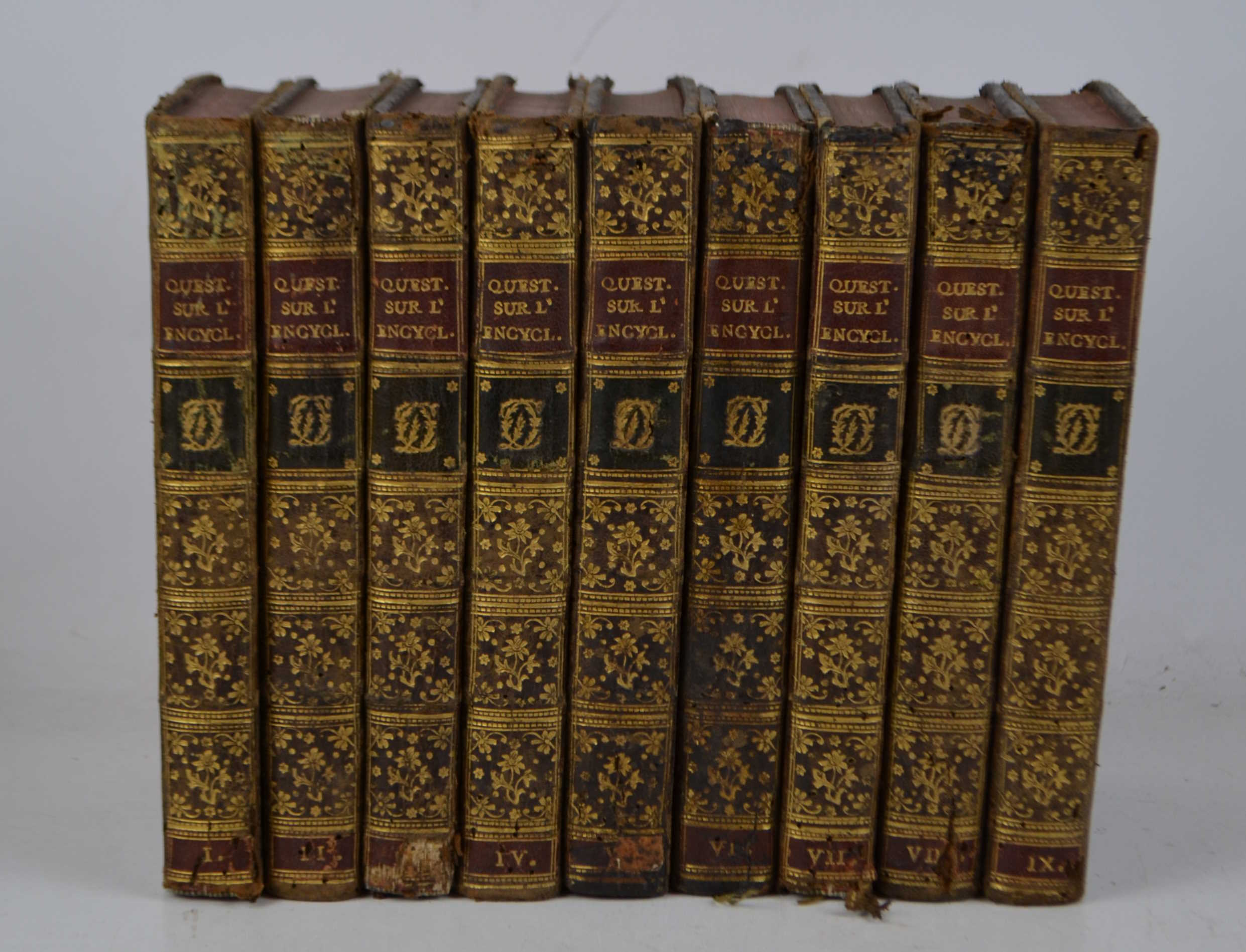 Questions sur l'encyclopédie par des amateurs. Nouvelle édition Soigneusement revue, …