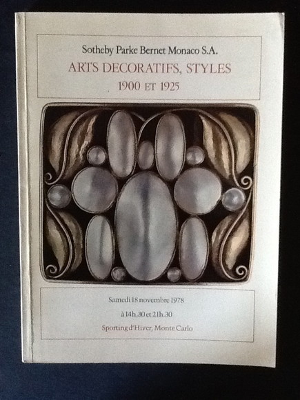 ARTS DECORATIFS, STYLES 1900 ET 1925 PROVENANT D'UN COLLECTIONNEUR PARTICULIER