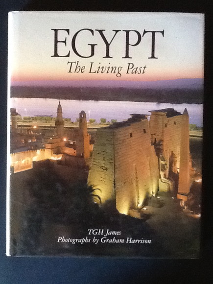 EGYPT. THE LIVING PAST