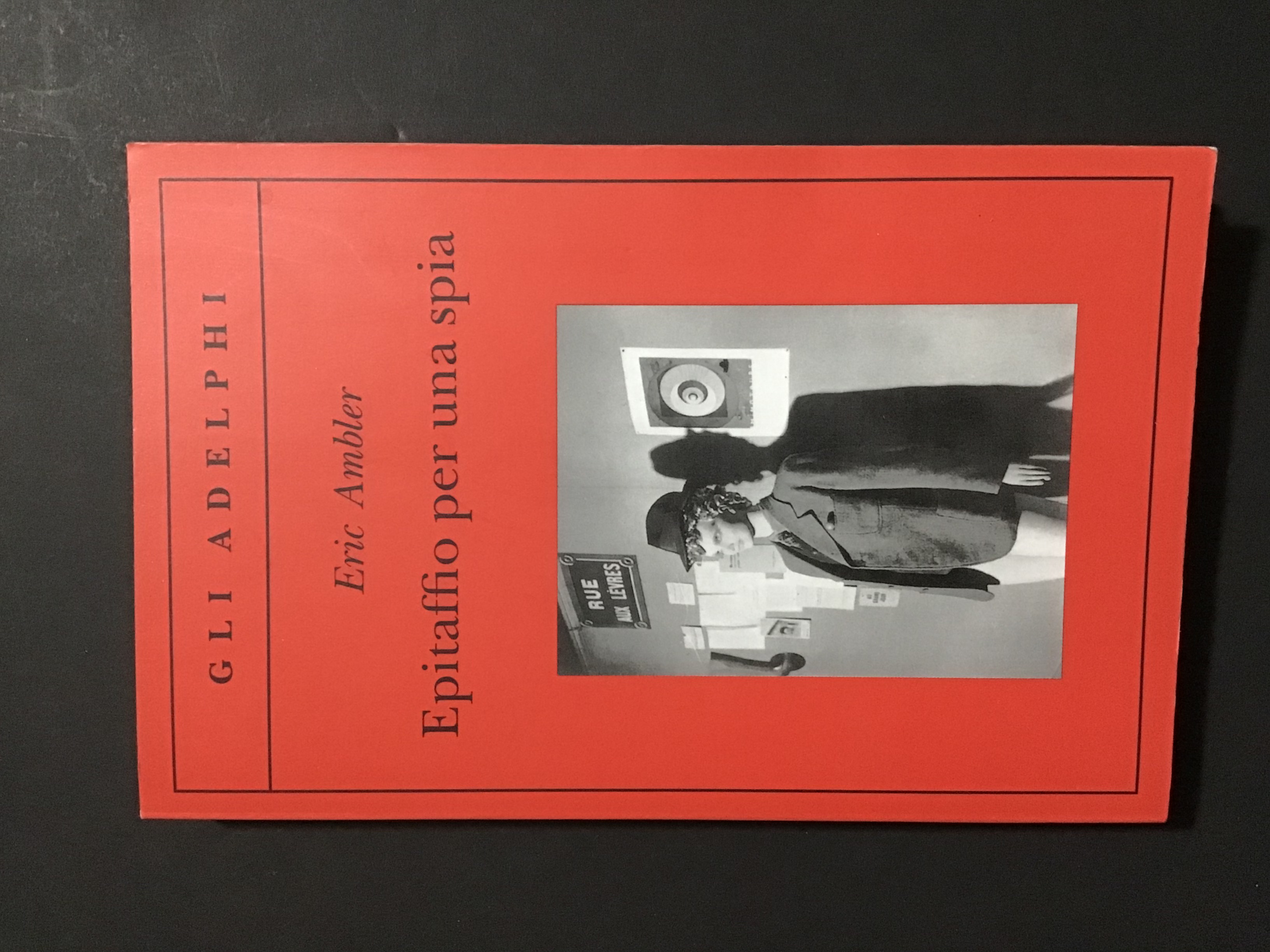 EPITAFFIO PER UNA SPIA