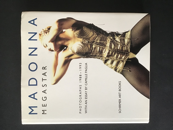 MADONNA MEGASTAR. PHOTOGRAPHS 1988 - 1993