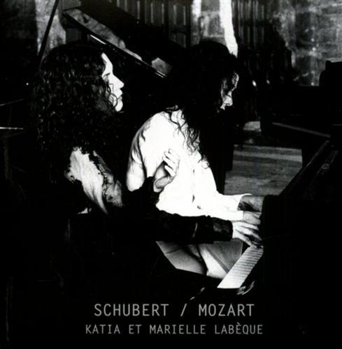 Fantasia D940. Andantino D823. Sonata K488. Katia et Marielle Labèque.