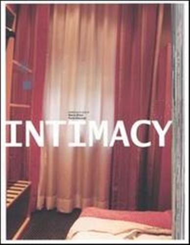 Intimacy. Beyond media-Oltre i media.