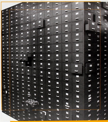 M'impiego ma non mi spezzo. Uffici, impiegati, fotografie 1900-2000.