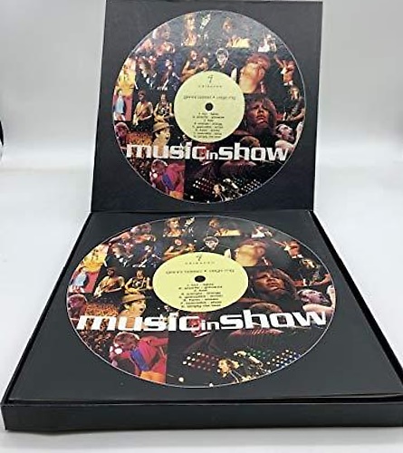 Music in show. Dall'Indice: 1) Luci, lights. 2) Smorfie, grimaces. …