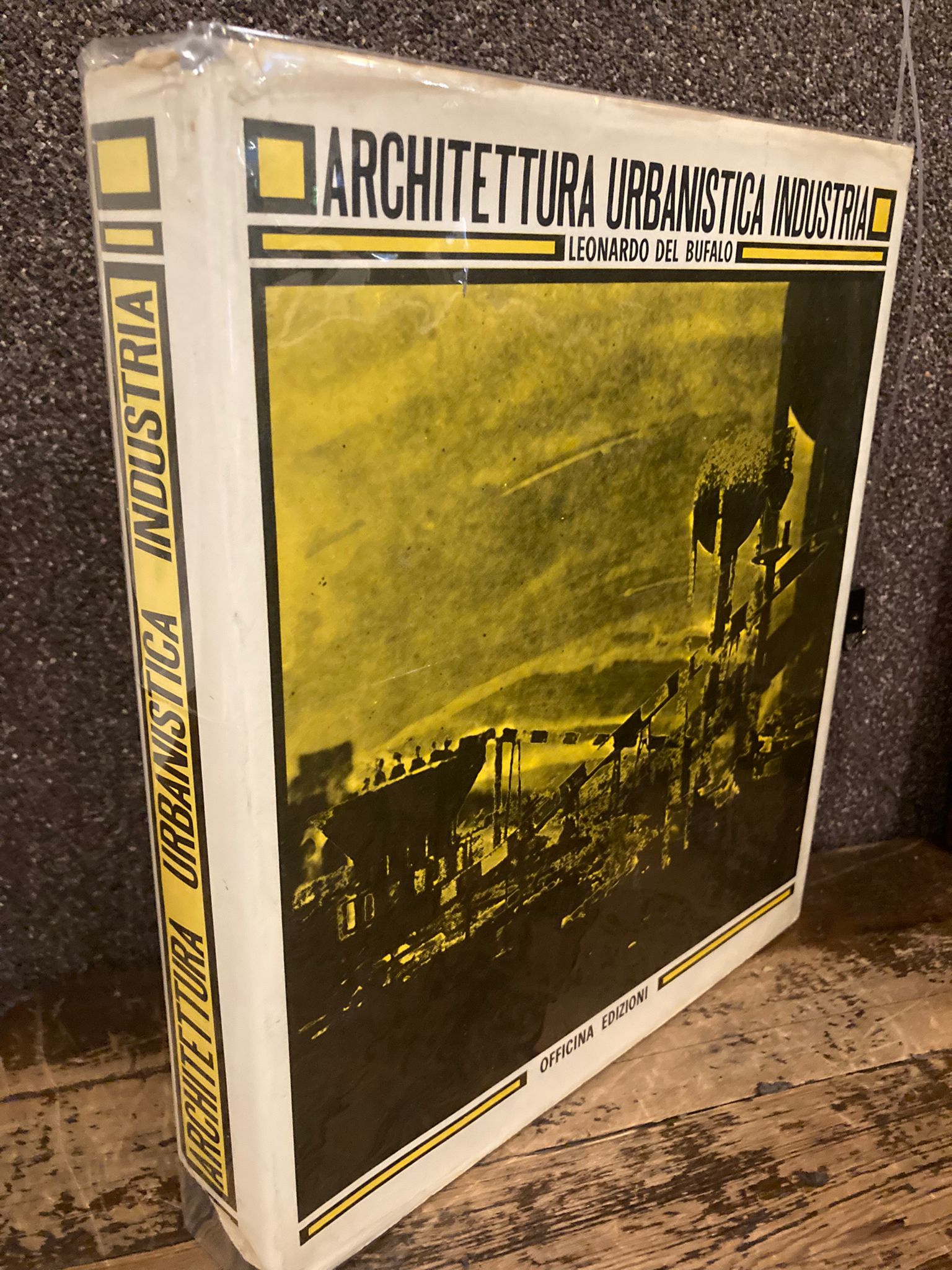 Architettura, urbanistica, industria