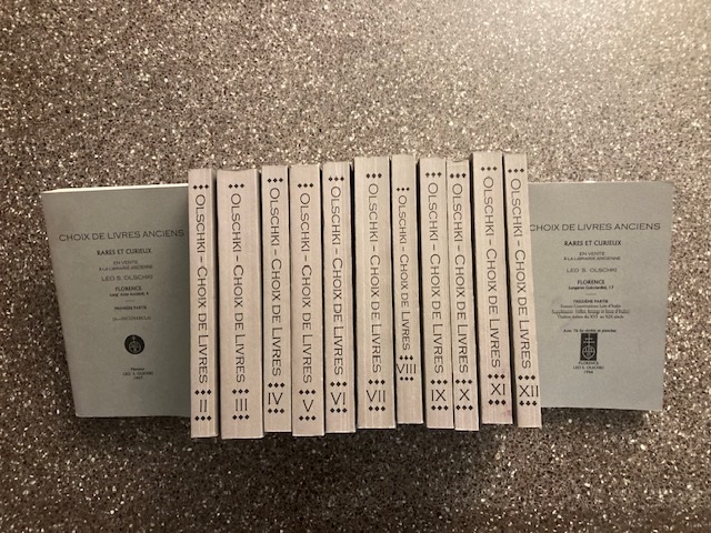 Choix de livres anciens rares et curieux. en vente à …