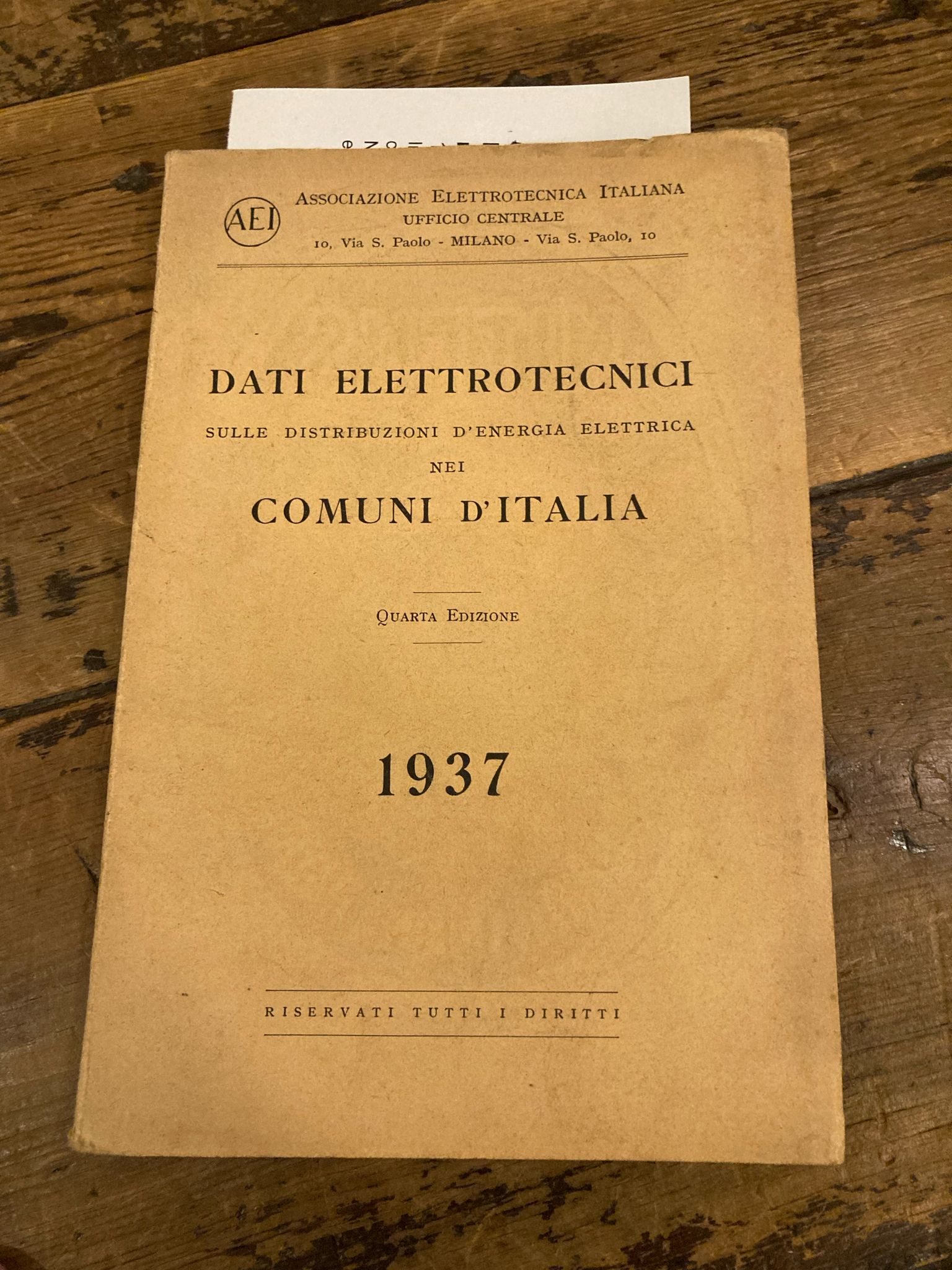 Dati elettrotecnici sulle distribuzioni d' energia elettrica nei Comuni d' …