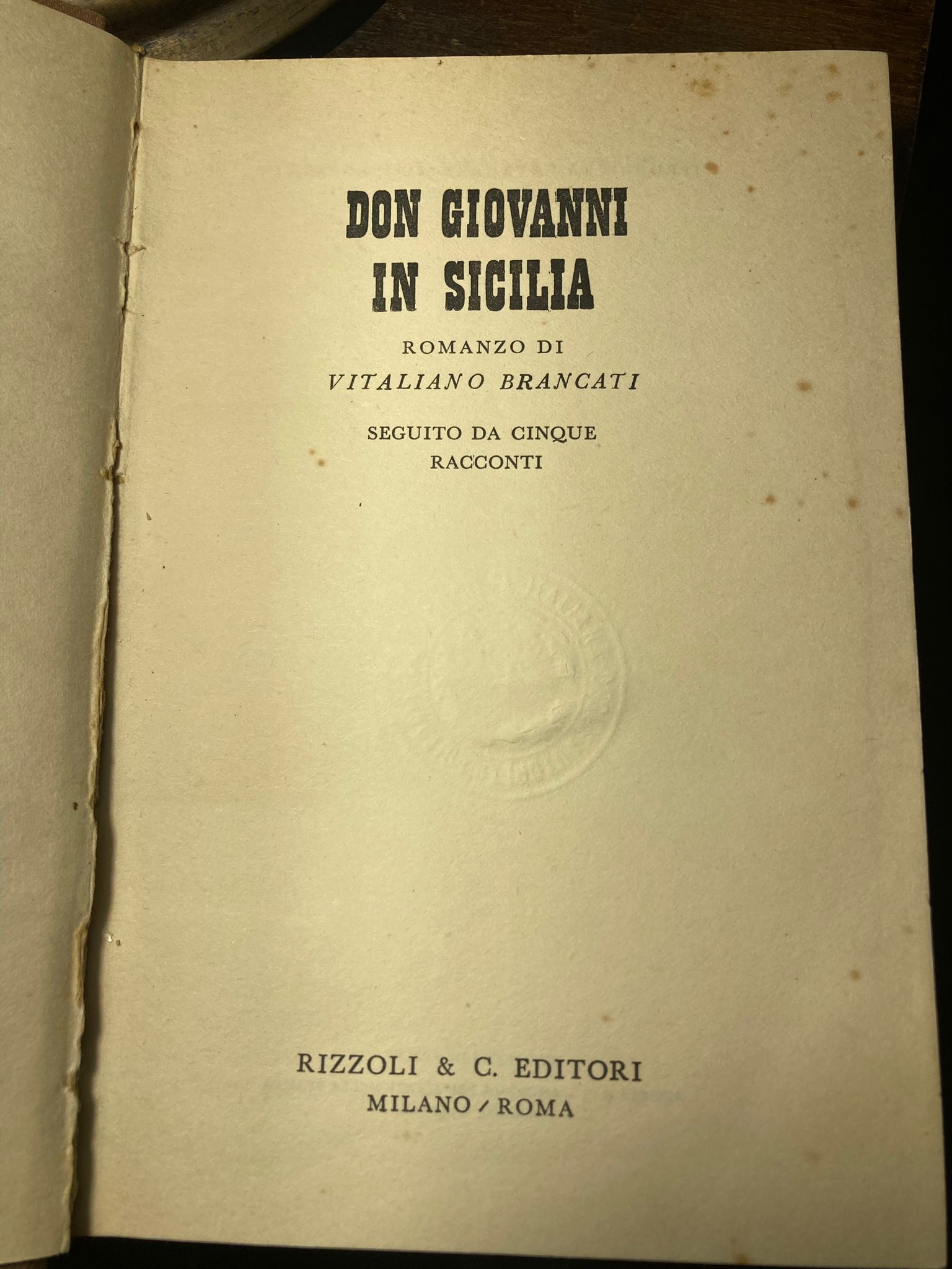 Don Giovanni in Sicilia. Romanzo seguito da cinque racconti