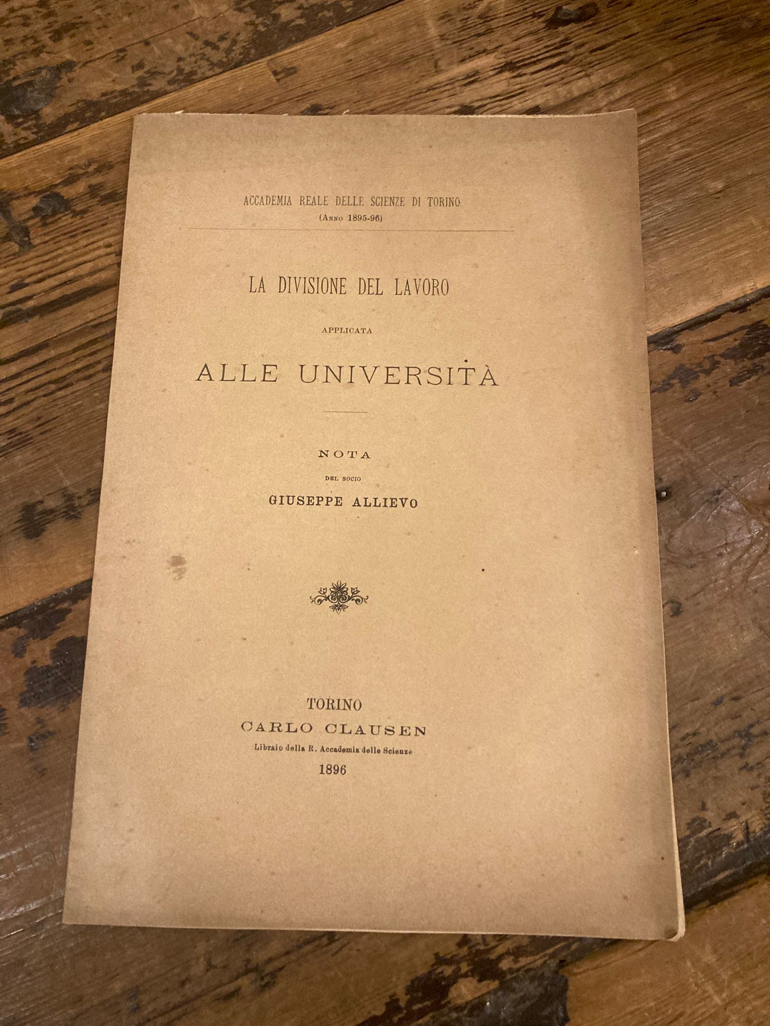 La divisione del lavoro applicata alle università. Nota