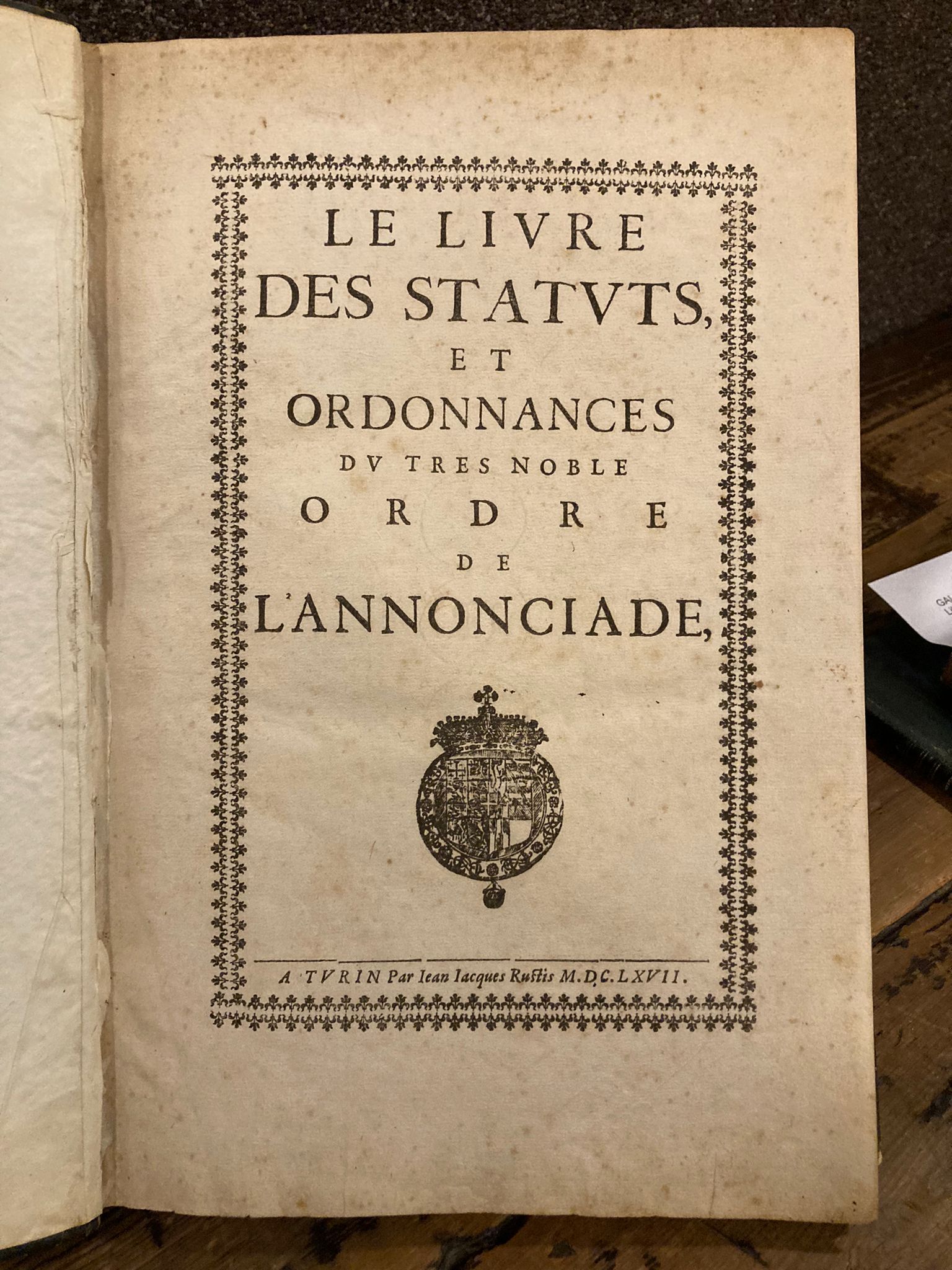 Le livre des statuts et ordonnances du tres nobles ordre …