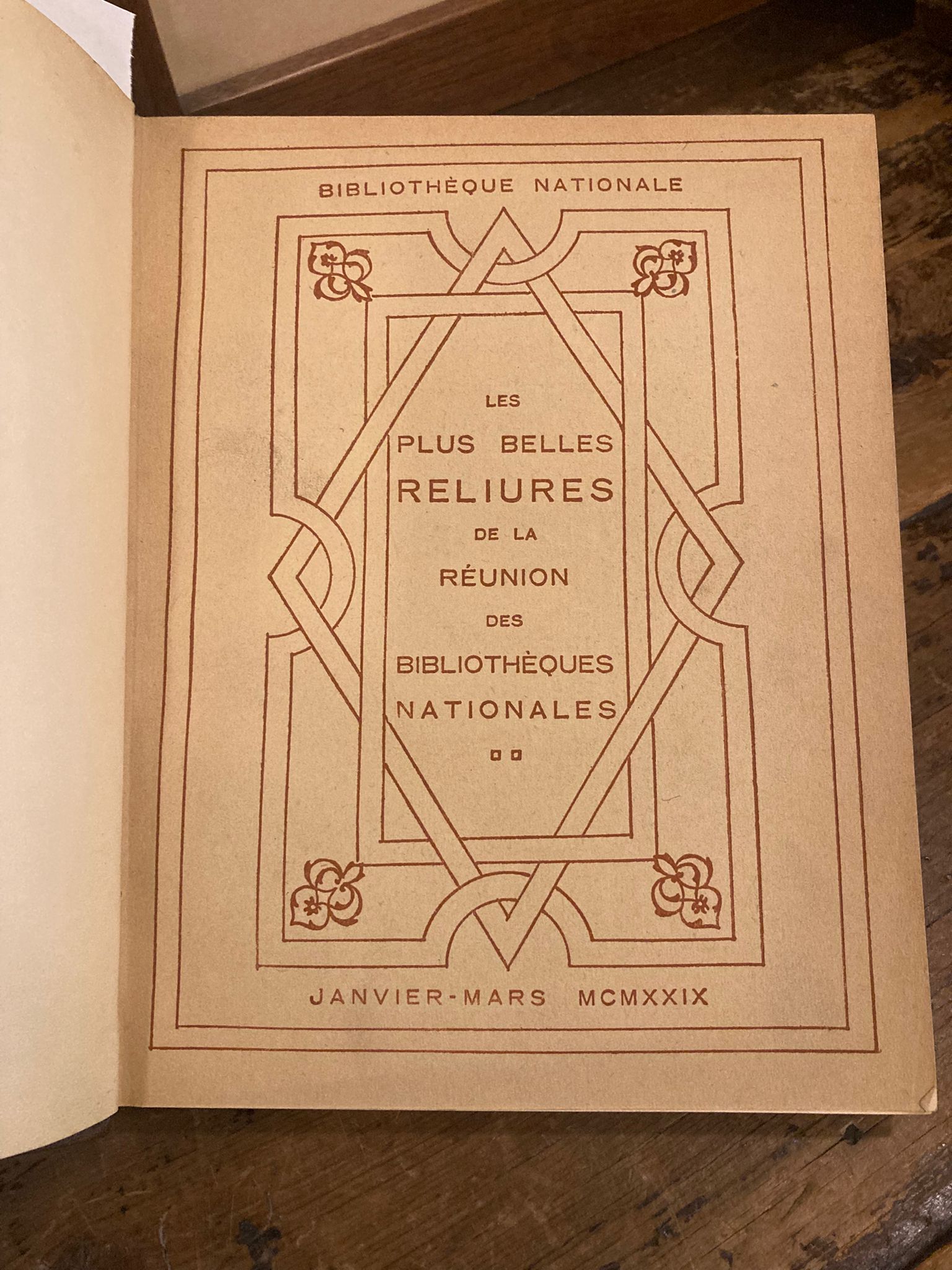 Les plus belles reliures de la réunion des Bibliothèques Nationales. …