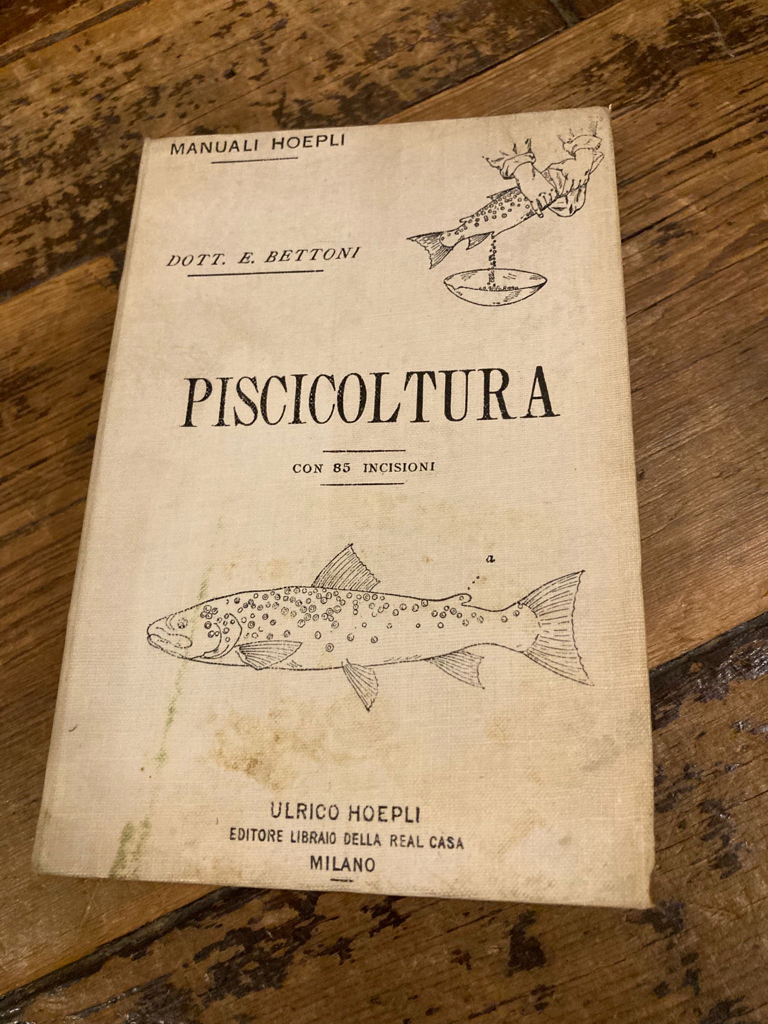 Piscicoltura d' acqua dolce. Con 85 incisioni