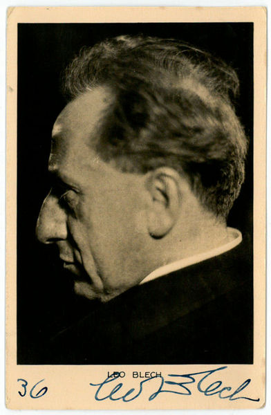 Eigenh. Portraitpostkarte mit U.