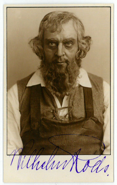 Portraitpostkarte mit eigenh. U.