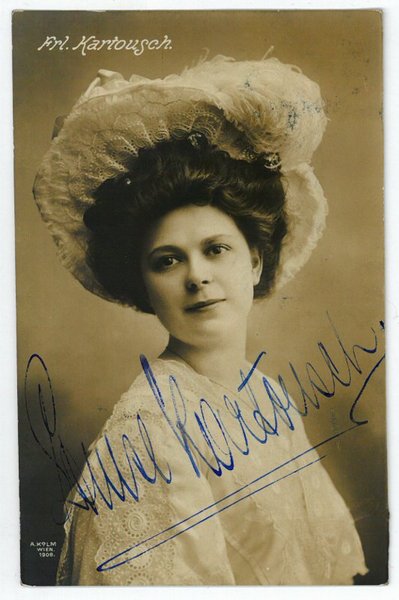 Portraitpostkarte mit eigenh. U.