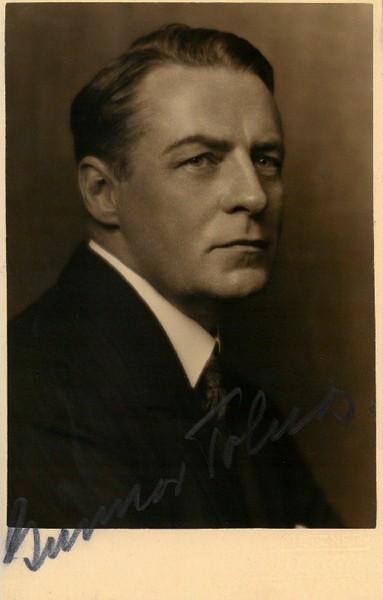 Eigenh. Postkarte mit U.