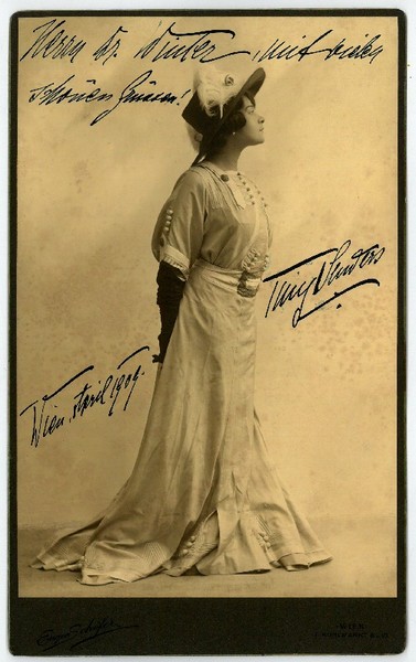 Kabinettphotographie mit eigenh. Widmung und U.