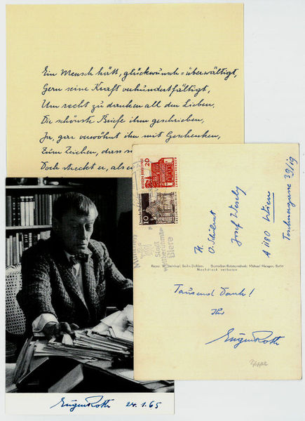 Eigenh. Bildpostkarte mit U. und signierte Portraitpostkarte.