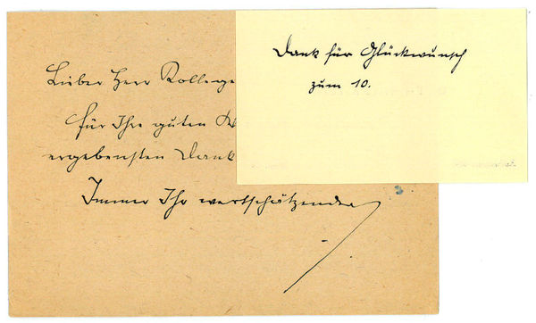 Eigenh. Postkarte mit U. und gedr. Visitkarte mit zwei eh. …