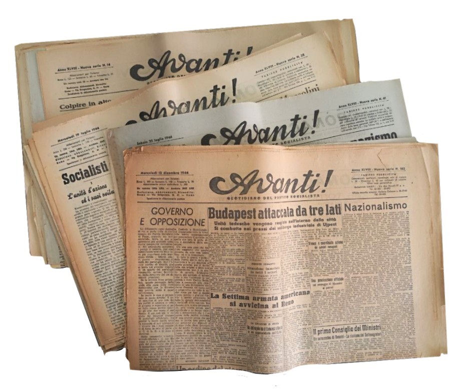 Avanti! Quotidiano del partito socialista. Lotto di 42 pubblicazioni.