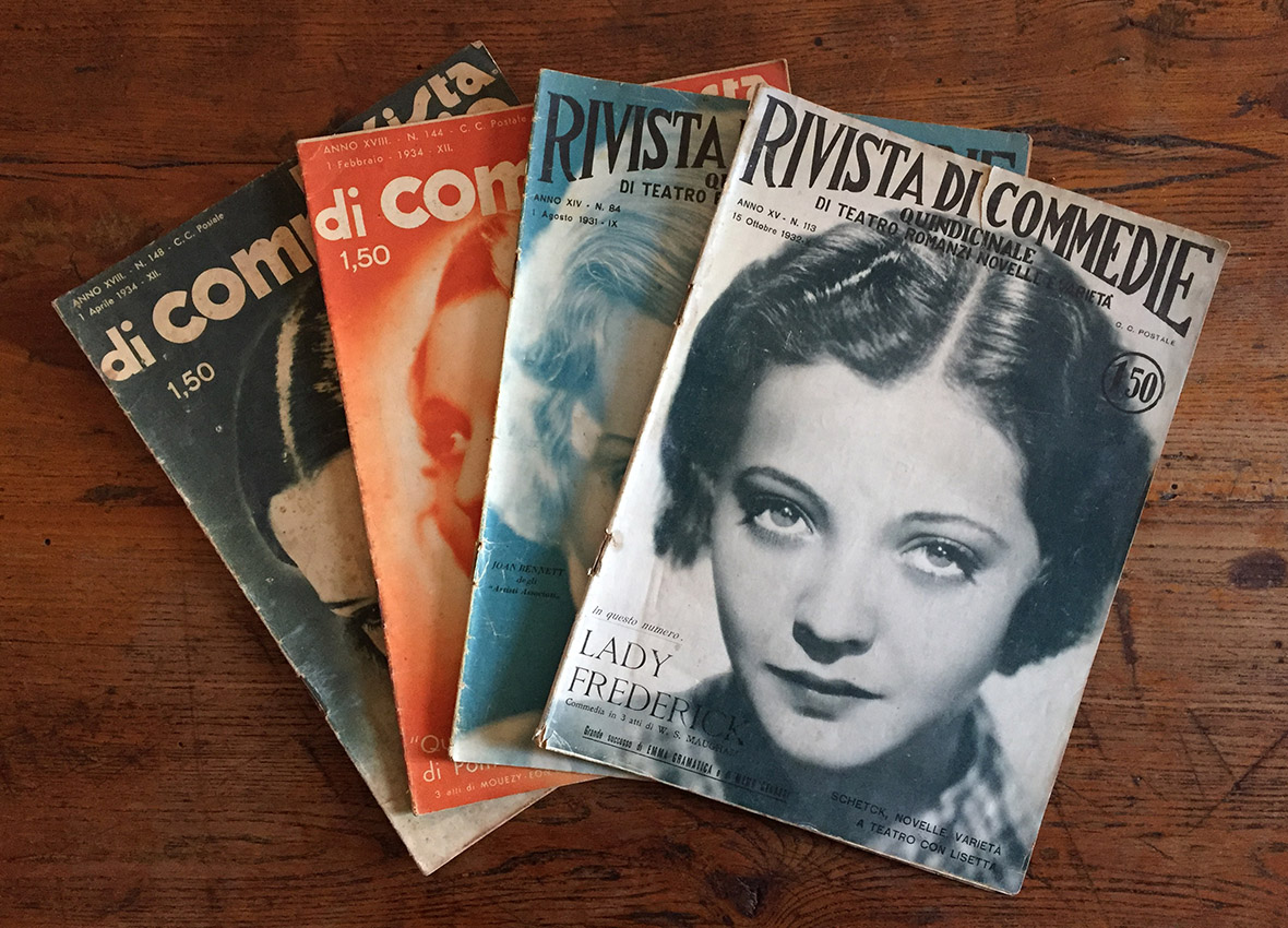 Lotto di quattro numeri della "Rivista di commedie. Quindicinale di …