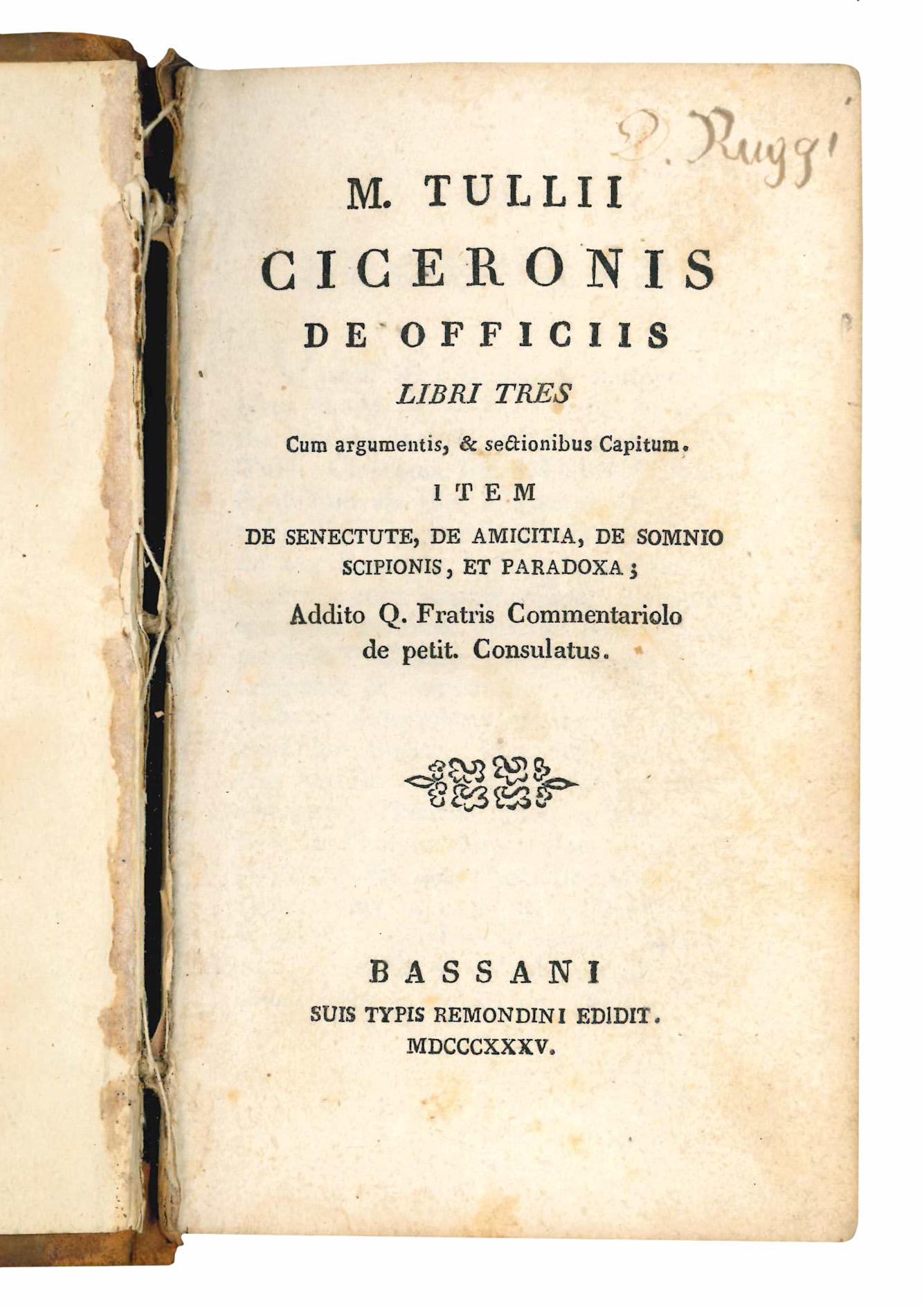 M. Tullii Ciceronis De officiis libri tres cum argumentis, &amp; …