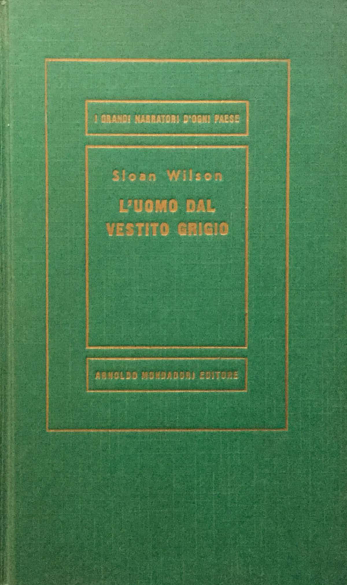 L'uomo dal vestito grigio