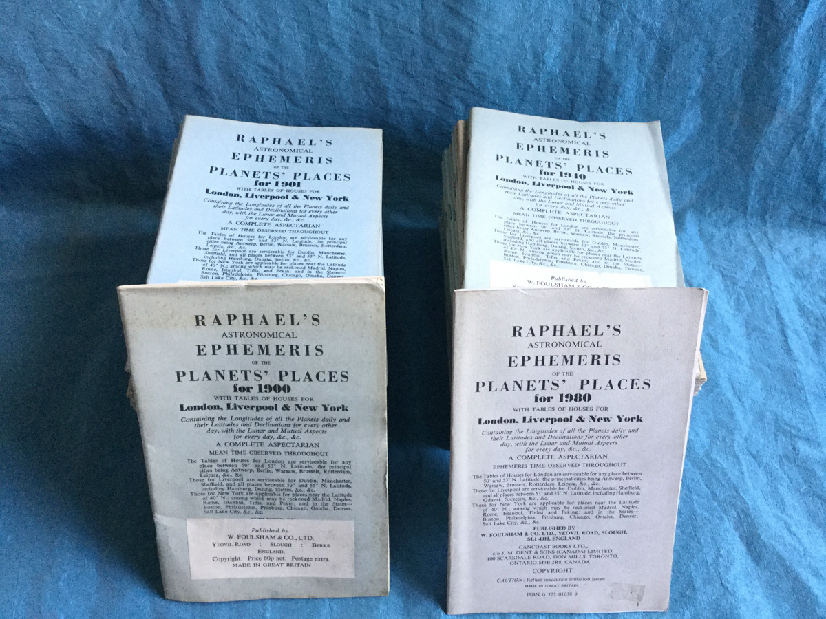 Raphael's astronomical ephemeris in the planets' places