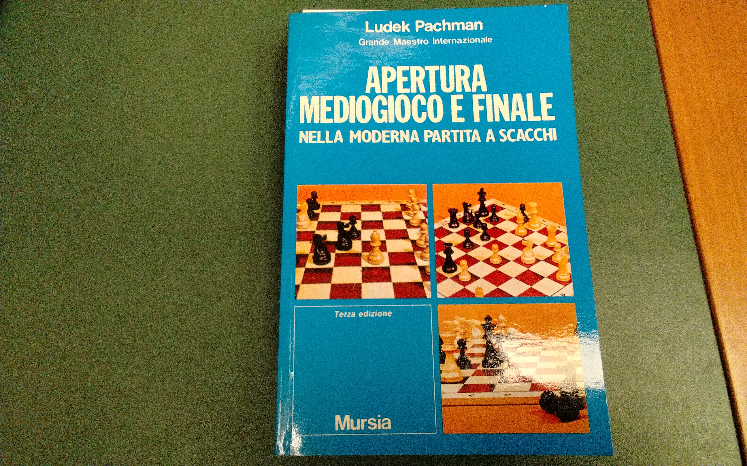 Apertura mediogioco e finale nella moderna partita a scacchi
