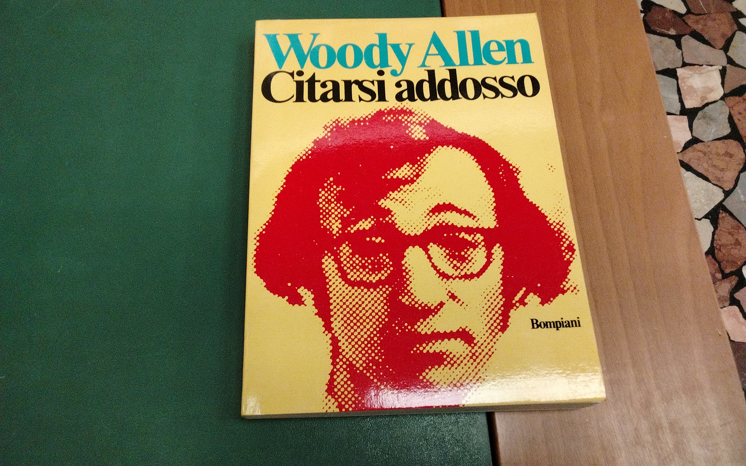 Citarsi addosso