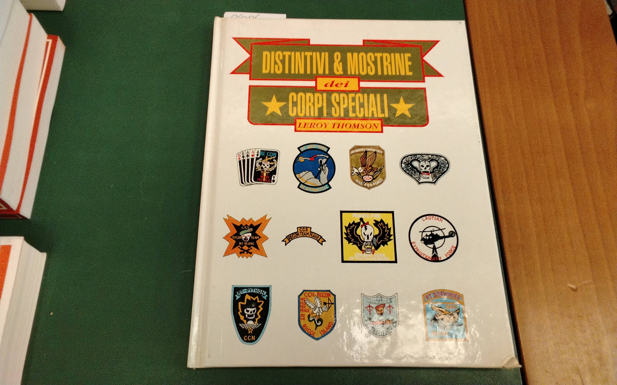 Distintivi & mostrine dei corpi speciali