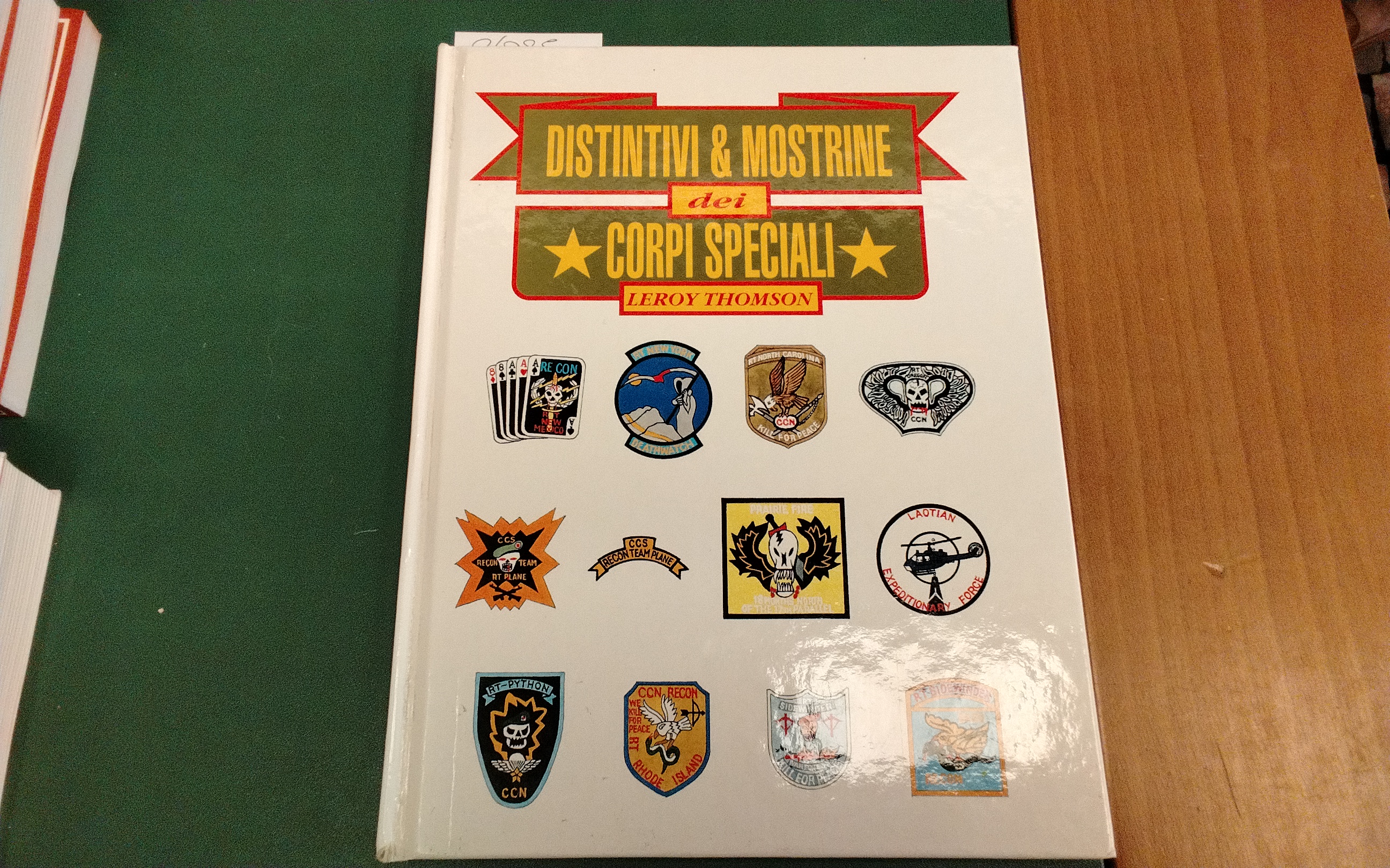 Distintivi & mostrine dei corpi speciali