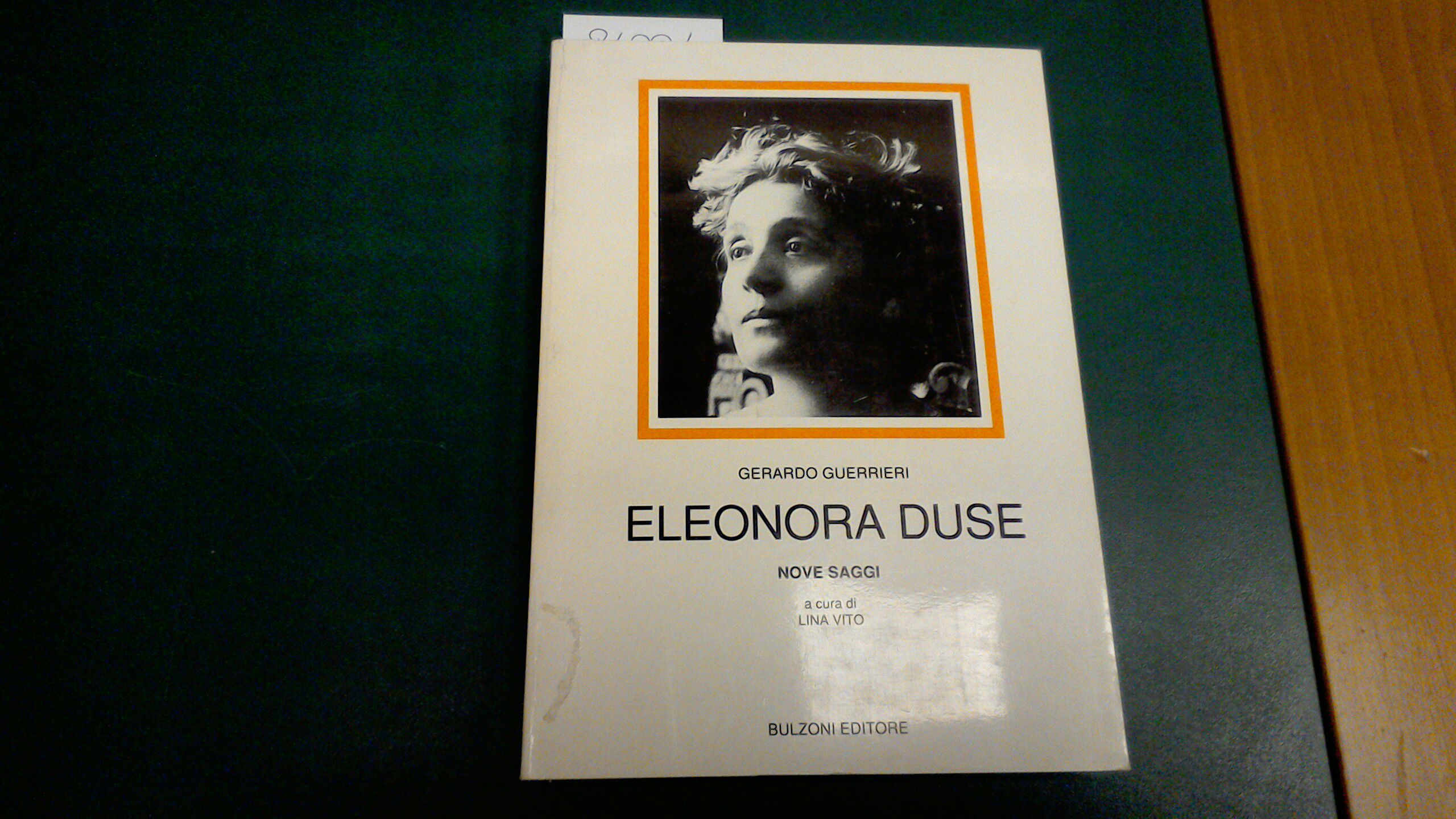 Eleonora Duse - nove saggi