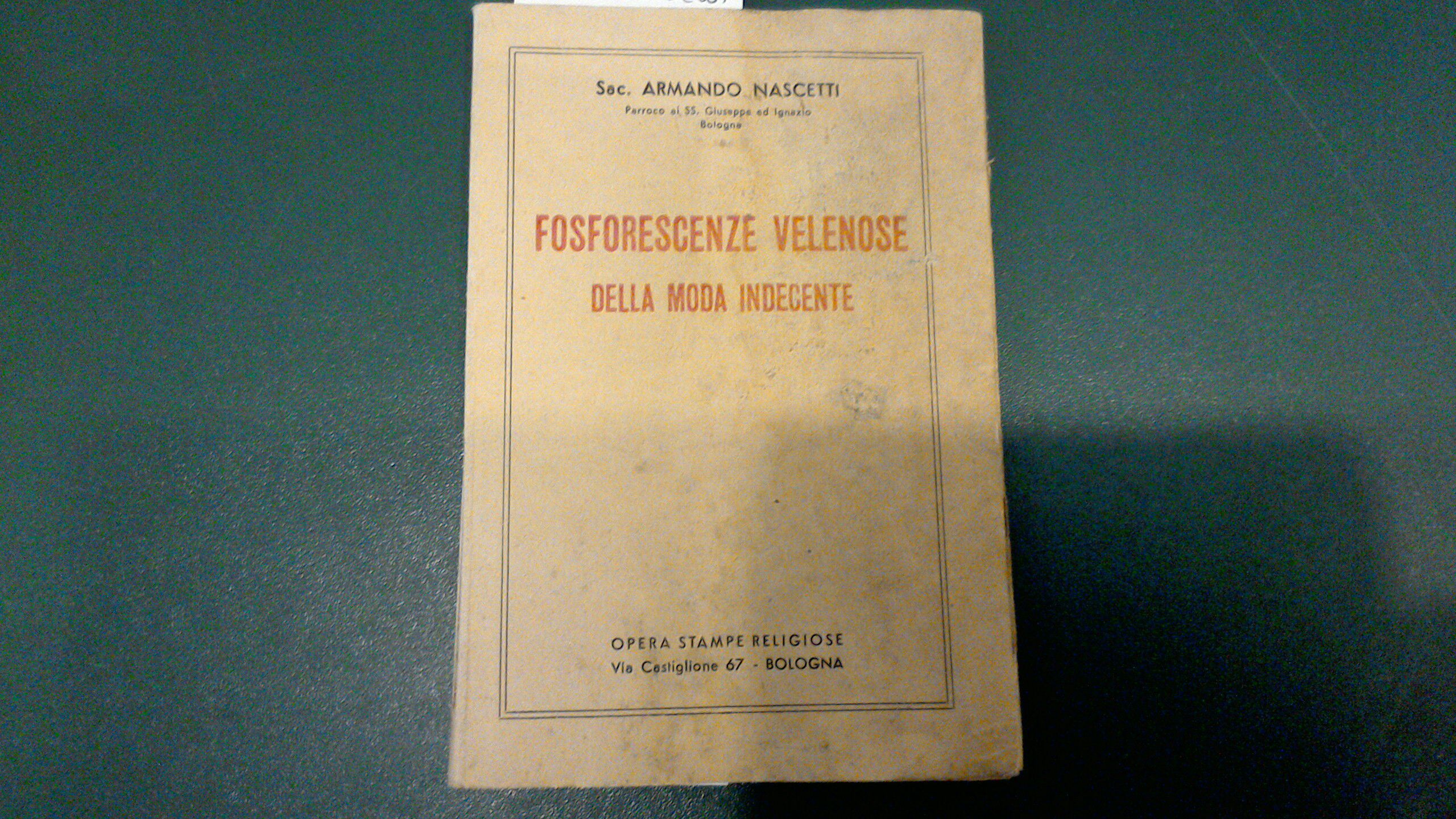 Fosforescenze velenose della moda indecente