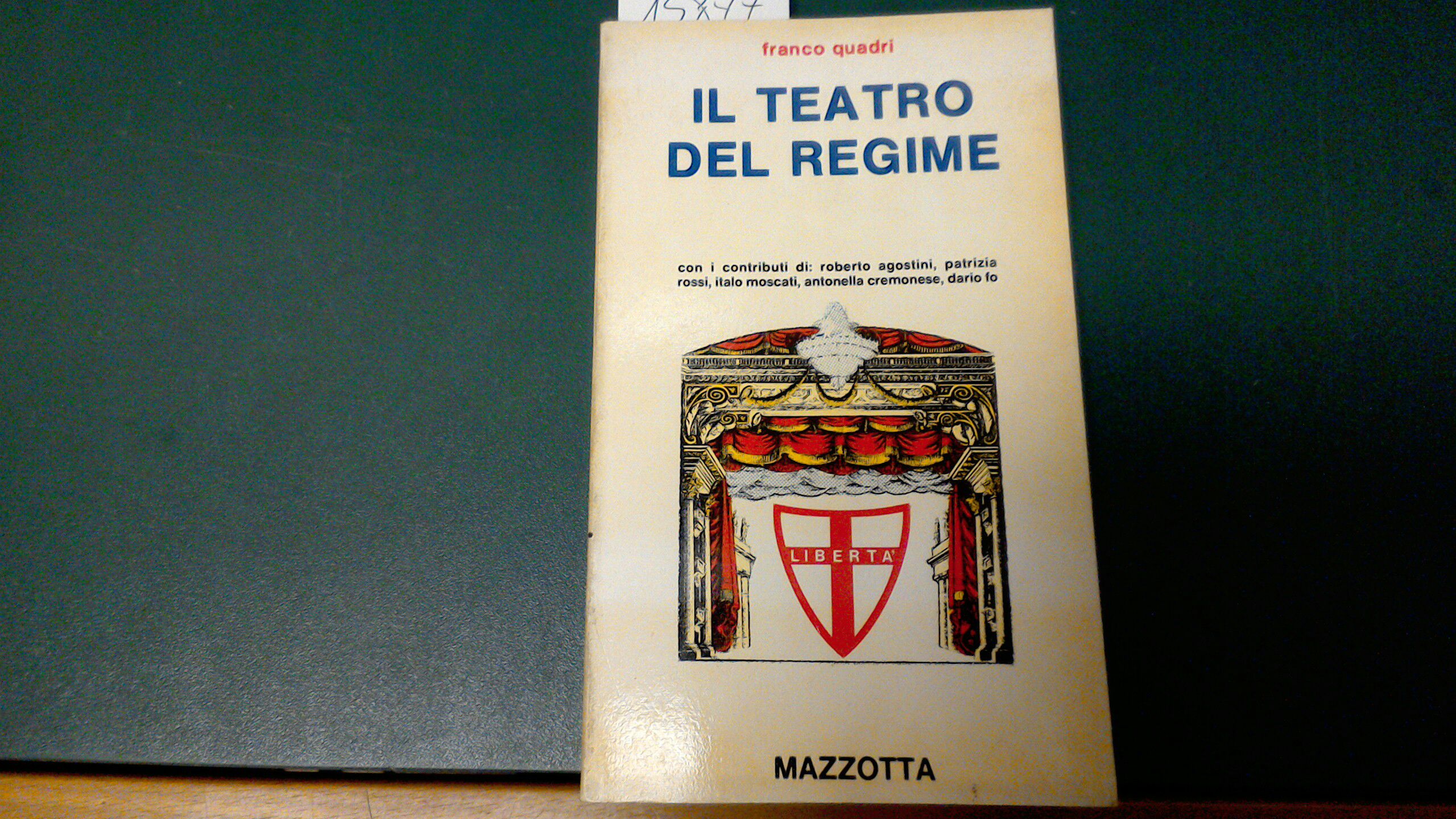 Il teatro del Regime