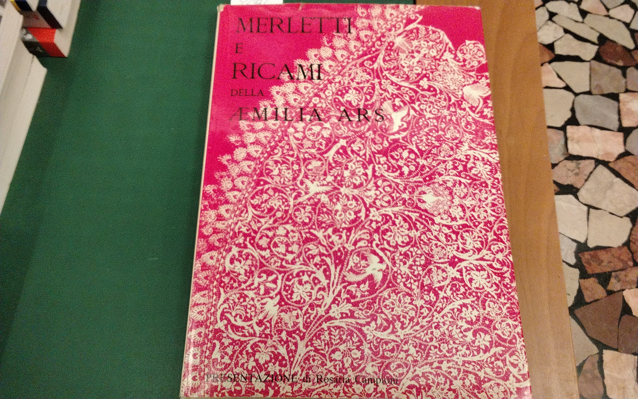 Merletti e ricami della Aemilia Ars