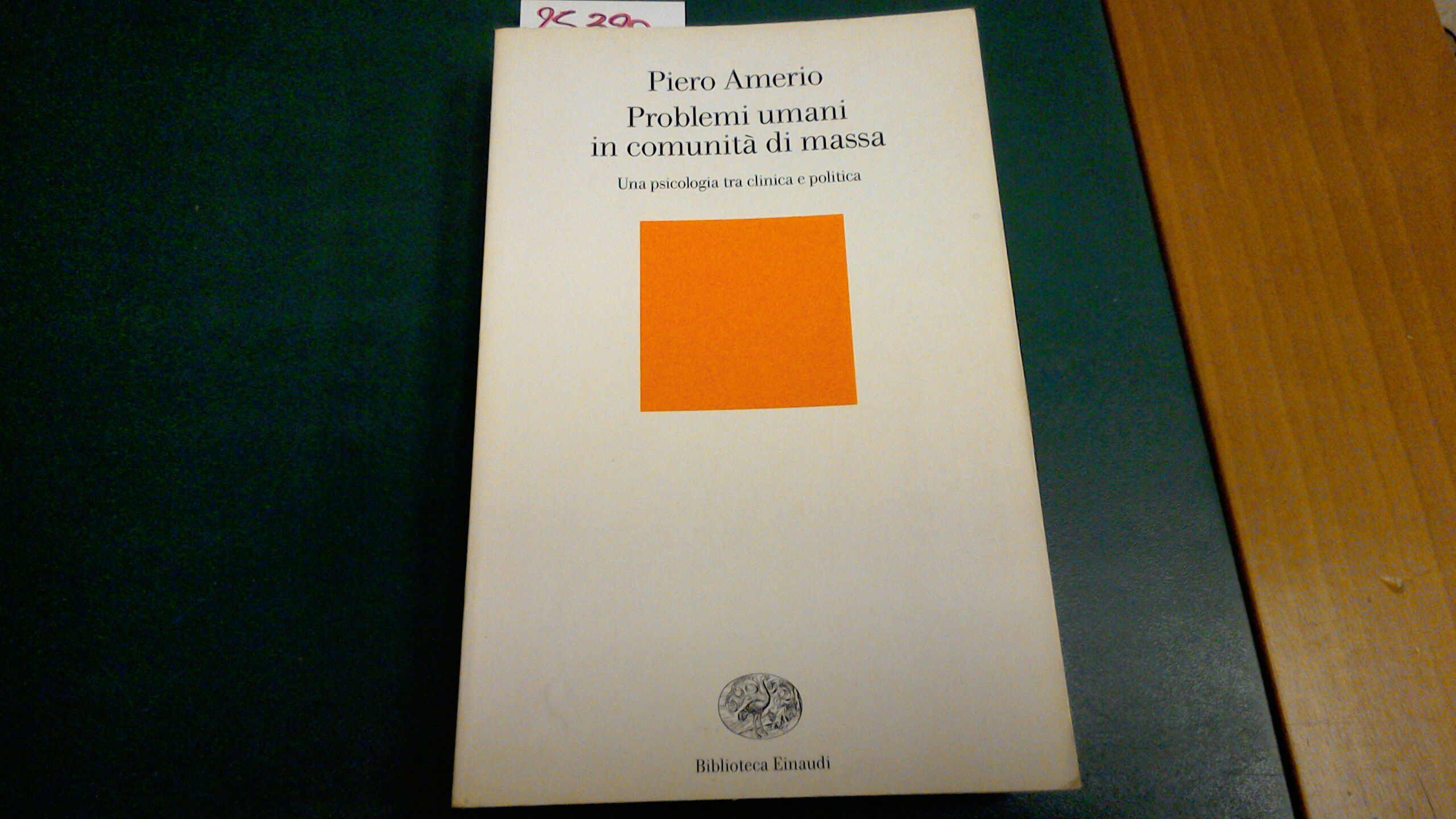 Problemi umani in comunità di massa - una psicologia tra …