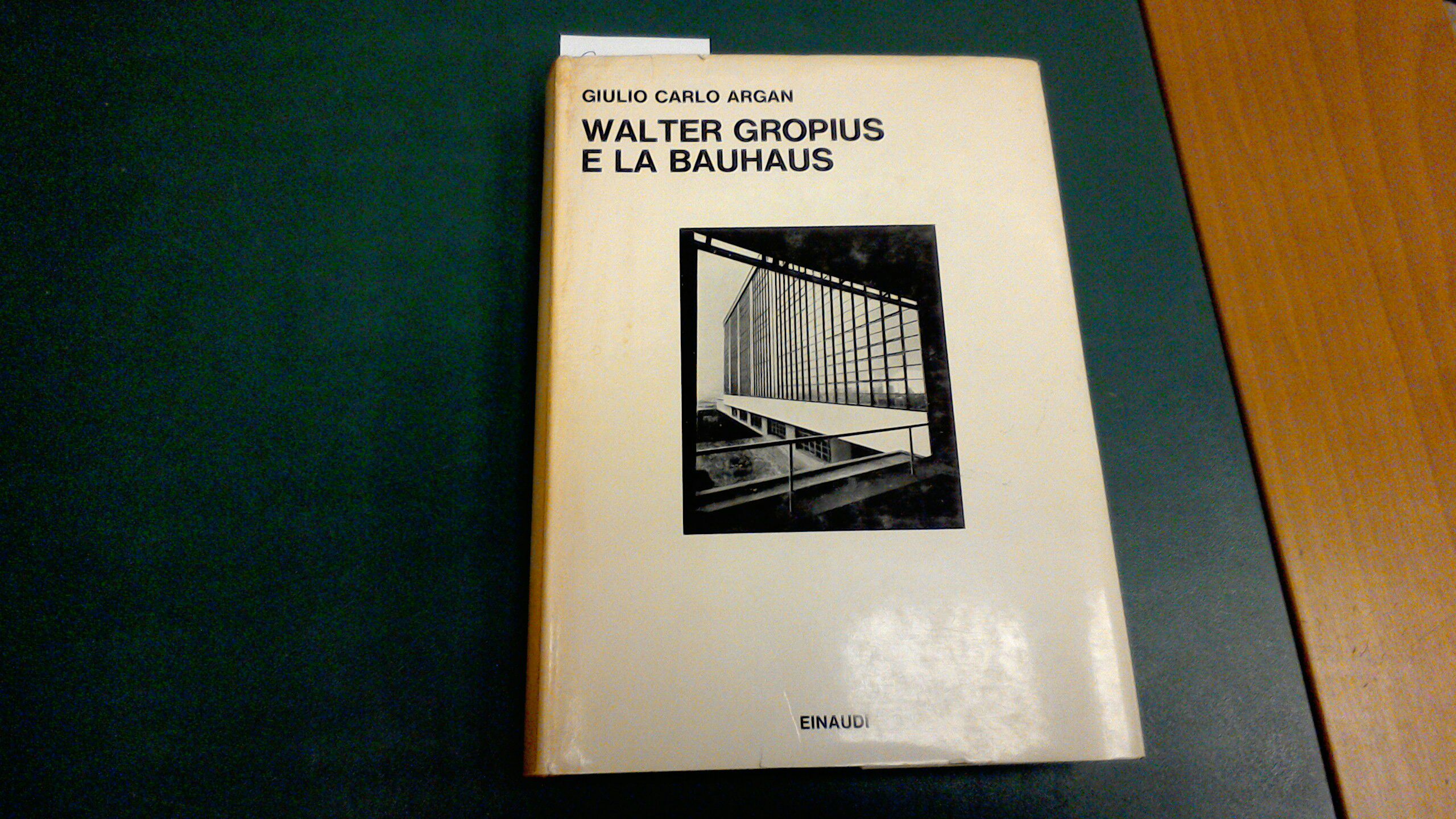 Walter Gropius e la Bauhaus