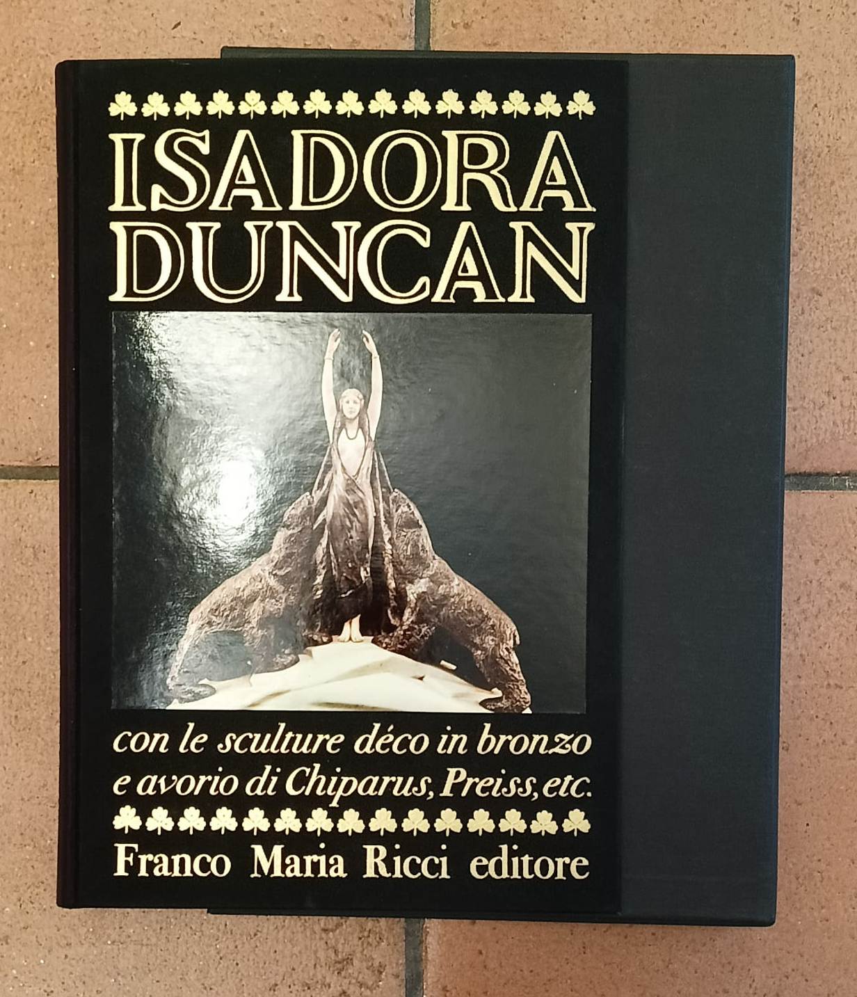 Isadora Duncan Con le sculture déco in bronzo e avorio …