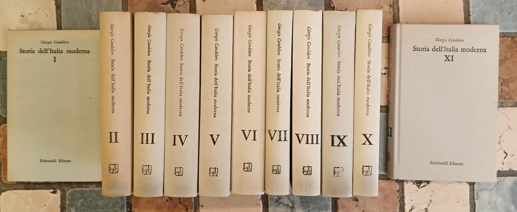 Storia dell'Italia moderna. Undici volumi Senza sovraccoperte