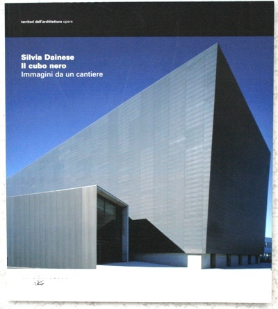 il cubo nero - immagini da un cantiere
