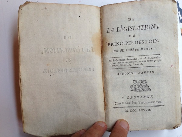 De la legislation ou principes des loix