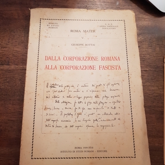 Dalla corporazione romana alla corporazione fascista.